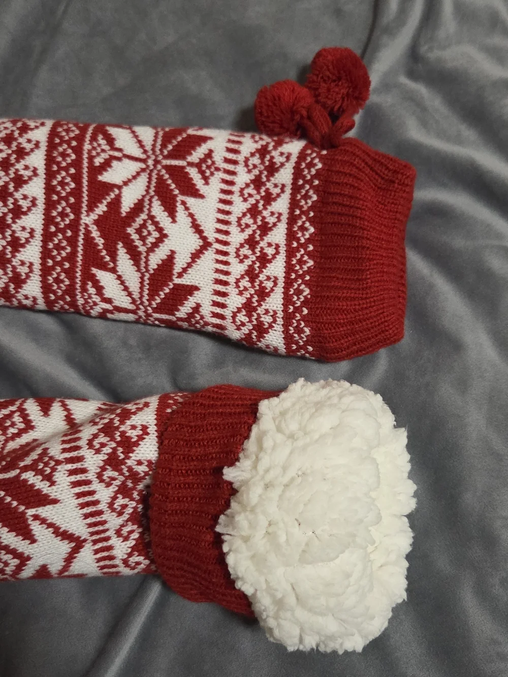 Red & White Fair Isle Knee-High Socks - Men